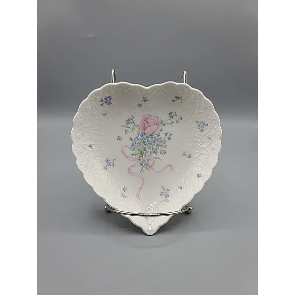Always and Forever Mikasa Japan Heart Shape Trinket Dish Tray Valentine